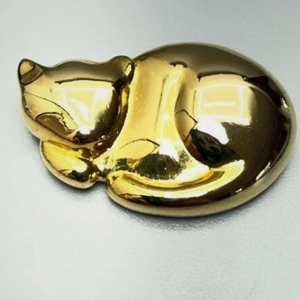 Liz Claiborne 1994‎ Gold Tone Sleeping Cat Brooch 2